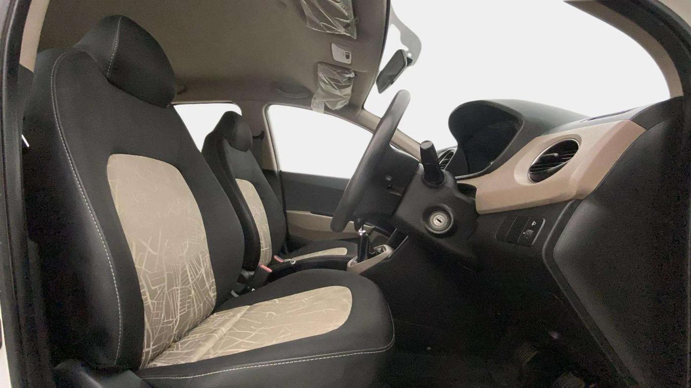 2015 Hyundai Grand i10 SPORTZ 1.2 KAPPA VTVT, Petrol, Manual, 43,645 km, Right Side Front Door Cabin