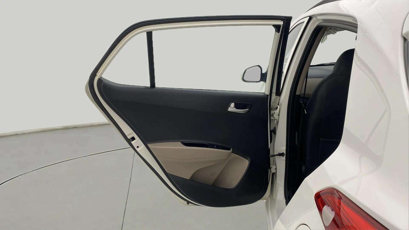 2015 Hyundai Grand i10 SPORTZ 1.2 KAPPA VTVT, Petrol, Manual, 43,645 km, LHS Rear Door
