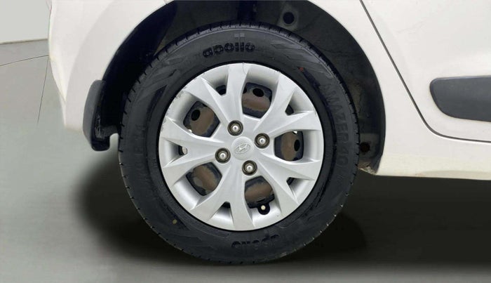 2015 Hyundai Grand i10 SPORTZ 1.2 KAPPA VTVT, Petrol, Manual, 43,596 km, Right Rear Wheel
