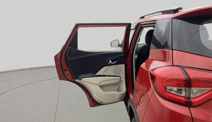 2021 Mahindra XUV300 W8 1.2 PETROL, Petrol, Manual, 38,662 km, LHS Rear Door