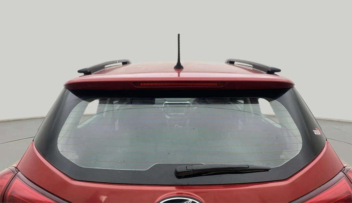 2021 Mahindra XUV300 W8 1.2 PETROL, Petrol, Manual, 38,662 km, Rear Windshield