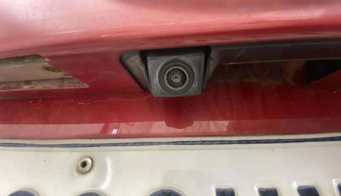 2021 Mahindra XUV300 W8 1.2 PETROL, Petrol, Manual, 38,662 km, Parking Camera