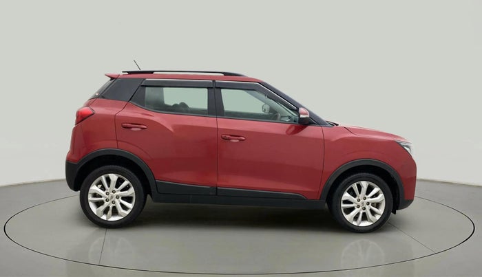 2021 Mahindra XUV300 W8 1.2 PETROL, Petrol, Manual, 38,662 km, Right Side View