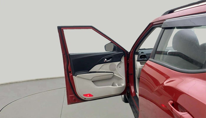 2021 Mahindra XUV300 W8 1.2 PETROL, Petrol, Manual, 38,662 km, LHS Front Door