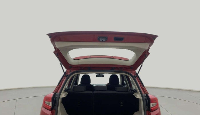 2021 Mahindra XUV300 W8 1.2 PETROL, Petrol, Manual, 38,662 km, Boot Door Open