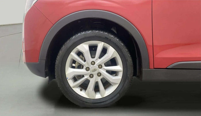 2021 Mahindra XUV300 W8 1.2 PETROL, Petrol, Manual, 38,662 km, Left Front Wheel