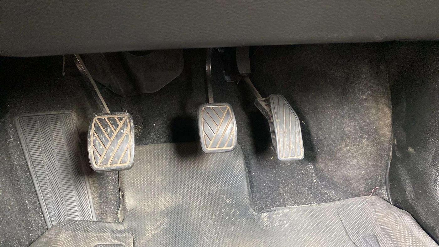 2023 Maruti FRONX DELTA PLUS 1.2MT, Petrol, Manual, 35,534 km, Pedals