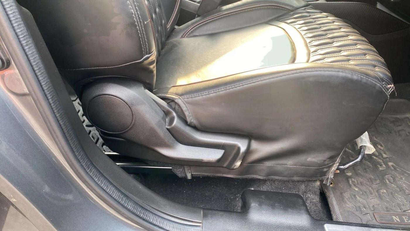 2023 Maruti FRONX DELTA PLUS 1.2MT, Petrol, Manual, 35,534 km, Driver Side Adjustment Panel