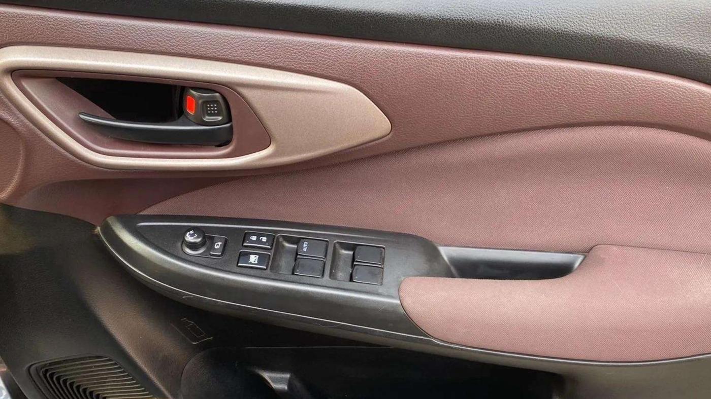 2023 Maruti FRONX DELTA PLUS 1.2MT, Petrol, Manual, 35,534 km, Driver Side Door Panels Control