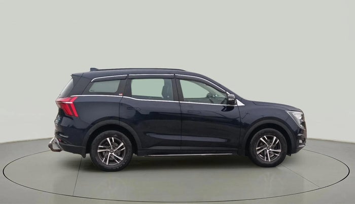 2022 Mahindra XUV700 AX 5 P MT 7 STR, Petrol, Manual, 58,089 km, Right Side View