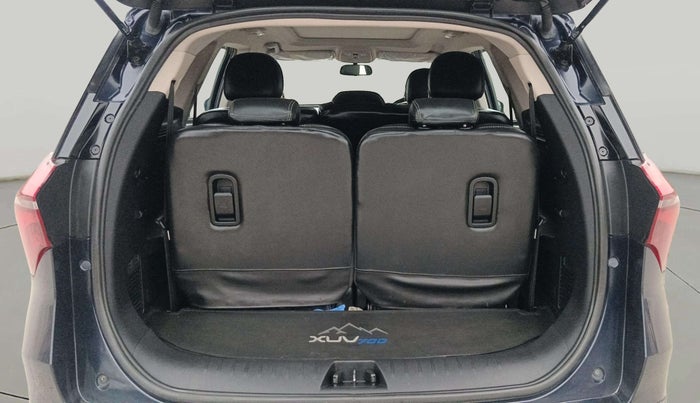 2022 Mahindra XUV700 AX 5 P MT 7 STR, Petrol, Manual, 58,089 km, Boot Open Zoomed View