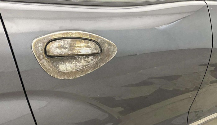 2020 Hyundai NEW SANTRO SPORTZ MT, CNG, Manual, 28,910 km, Right rear door - Chrome on handle has slight discoularation