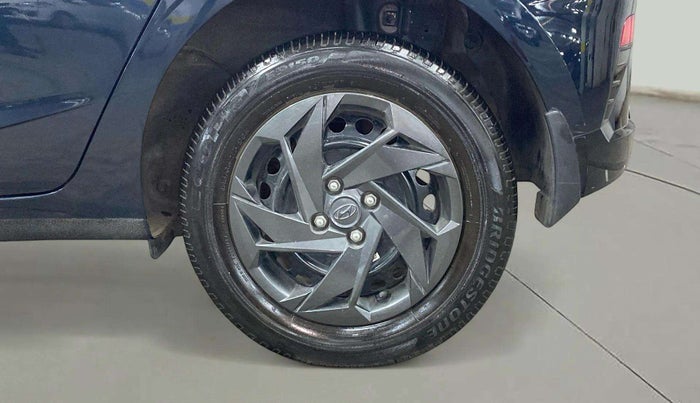 2024 Hyundai NEW I20 MAGNA 1.2 MT, Petrol, Manual, 7,496 km, Left Rear Wheel