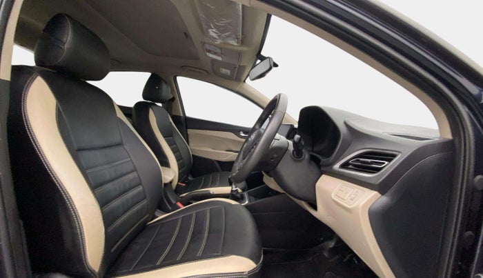 2021 Hyundai Verna SX 1.5 VTVT, Petrol, Manual, 83,514 km, Right Side Front Door Cabin