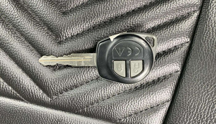 2024 Maruti Alto K10 VXI PLUS, Petrol, Manual, 13,433 km, Key Close Up