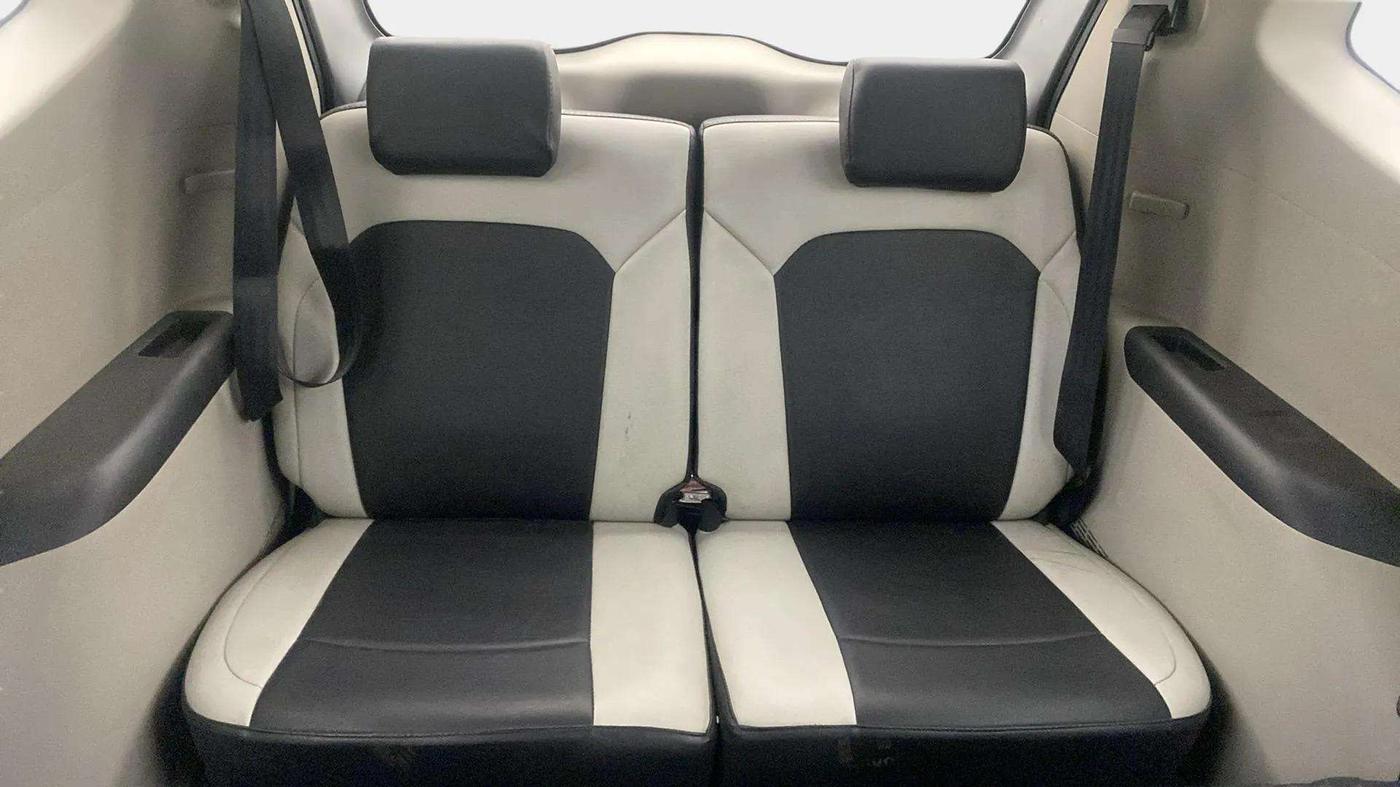2021 Renault TRIBER RXT, Petrol, Manual, 36,329 km, Third Seat Row ( optional )