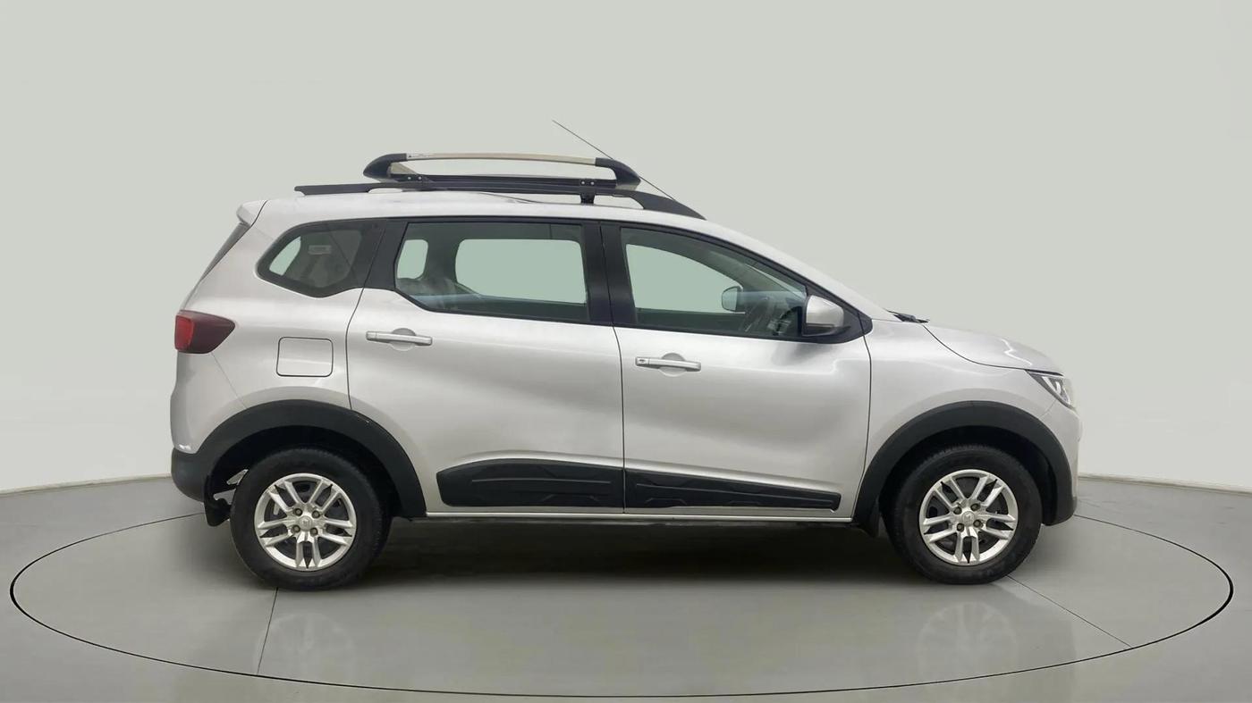 2021 Renault TRIBER RXT, Petrol, Manual, 36,329 km, Right Side View