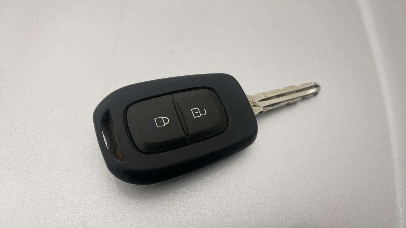 2021 Renault TRIBER RXT, Petrol, Manual, 36,329 km, Key Close Up