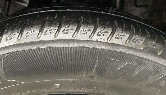 2019 Hyundai VENUE SX PLUS 1.0 TURBO DCT, Petrol, Automatic, 49,791 km, Right Rear Tyre Tread