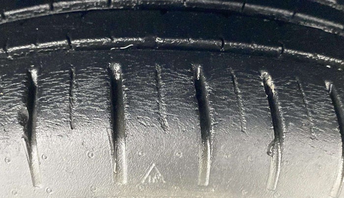 2018 Maruti Baleno ZETA CVT PETROL 1.2, Petrol, Automatic, 38,833 km, Right Front Tyre Tread