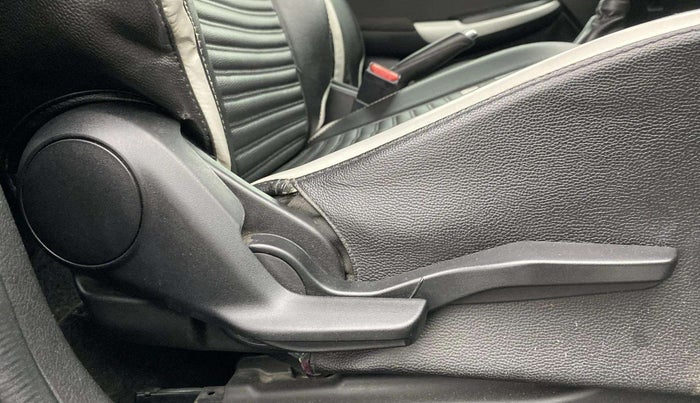 2018 Maruti Baleno ZETA CVT PETROL 1.2, Petrol, Automatic, 38,833 km, Driver Side Adjustment Panel
