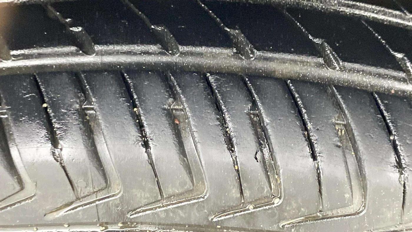 2022 Maruti Alto K10 VXI PLUS, Petrol, Manual, 24,965 km, Right Front Tyre Tread