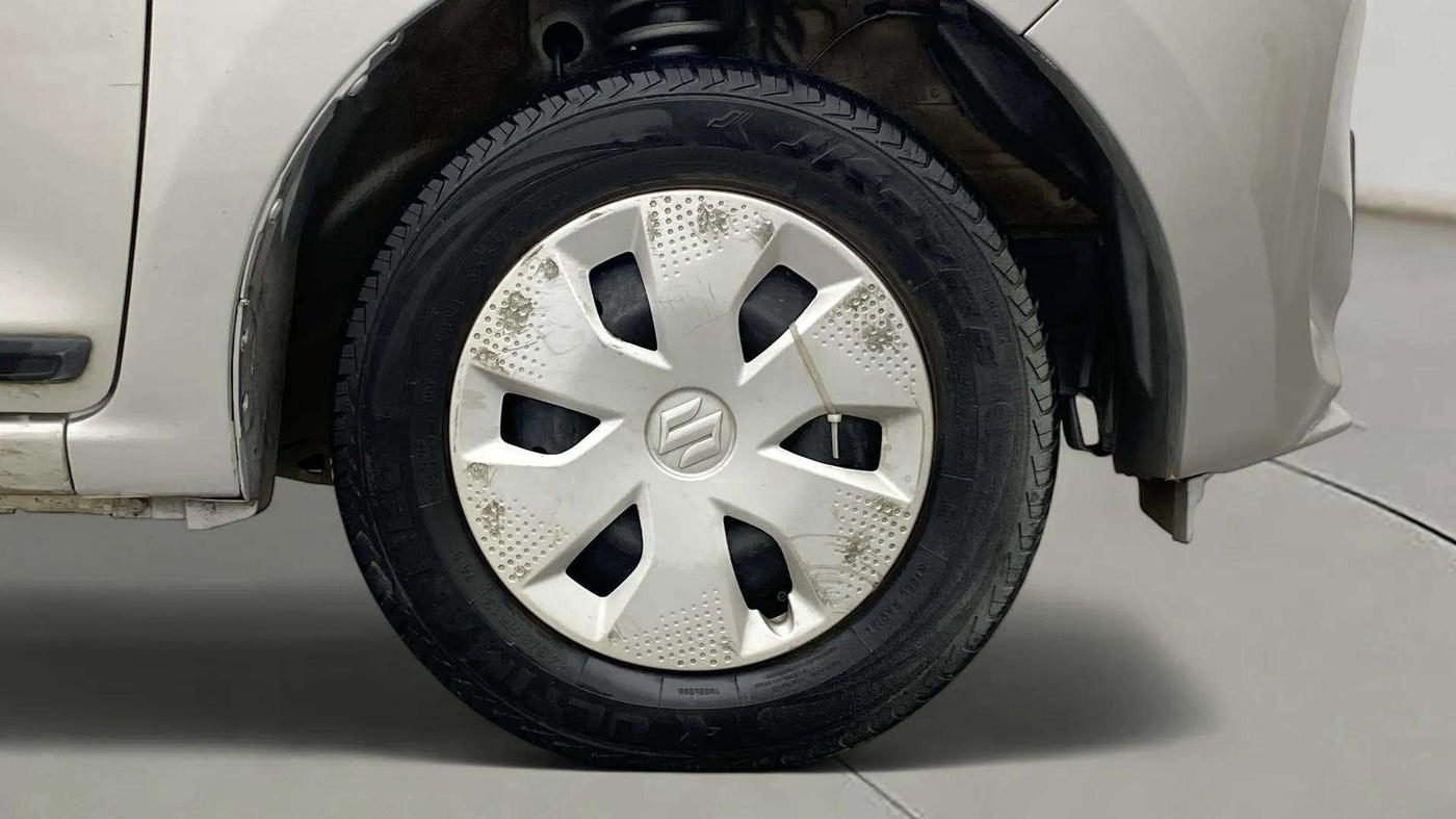 2022 Maruti Alto K10 VXI PLUS, Petrol, Manual, 24,965 km, Right Front Wheel