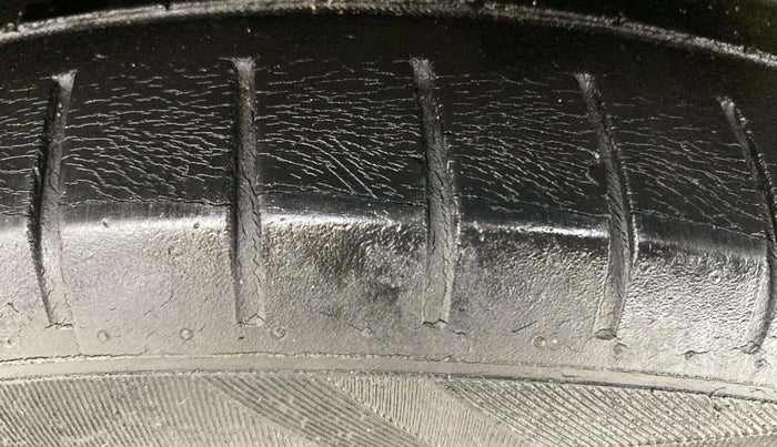 2019 Maruti Baleno ZETA PETROL 1.2, Petrol, Manual, 71,665 km, Right Rear Tyre Tread