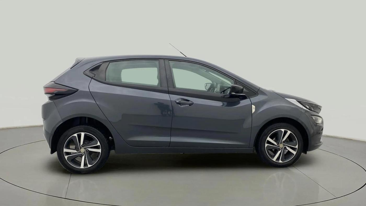 2020 Tata ALTROZ XZ PETROL, Petrol, Manual, 50,328 km, Right Side View