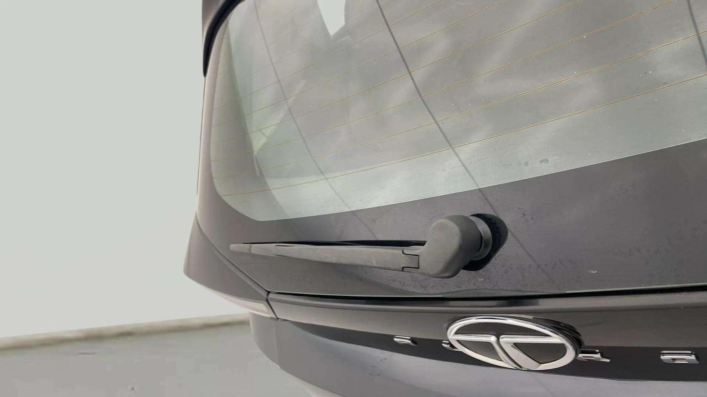 2020 Tata ALTROZ XZ PETROL, Petrol, Manual, 50,328 km, Rear Wiper