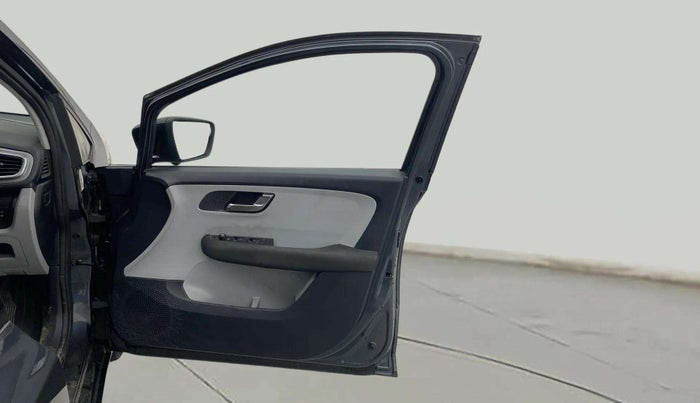 2020 Tata ALTROZ XZ PETROL, Petrol, Manual, 50,328 km, RHS Front Door