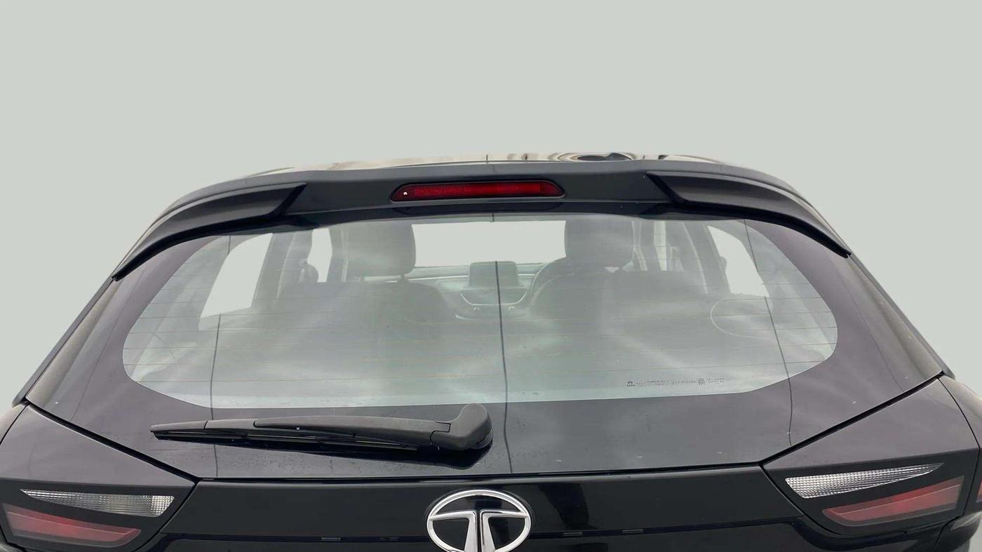 2020 Tata ALTROZ XZ PETROL, Petrol, Manual, 50,328 km, Rear Windshield