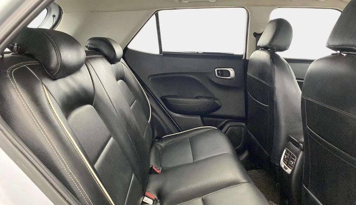 2020 Hyundai VENUE SX 1.0 TURBO IMT, Petrol, Manual, 36,245 km, Right Side Rear Door Cabin