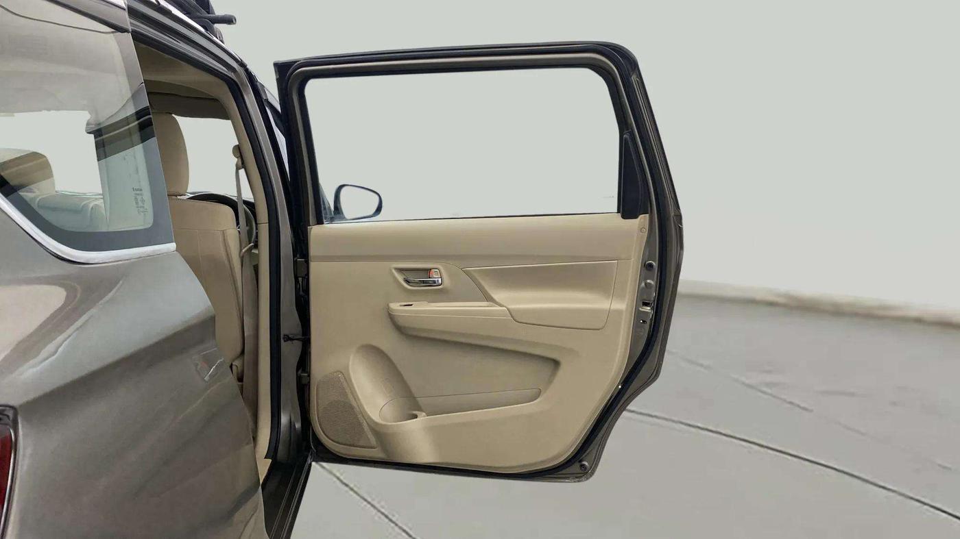 2020 Maruti Ertiga VXI CNG, CNG, Manual, 61,571 km, RHS Rear Door