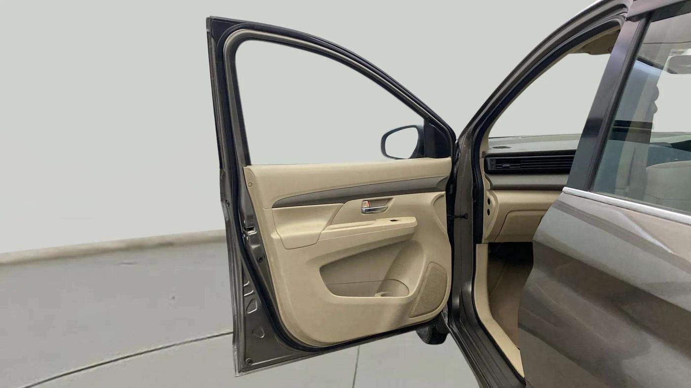 2020 Maruti Ertiga VXI CNG, CNG, Manual, 61,571 km, LHS Front Door