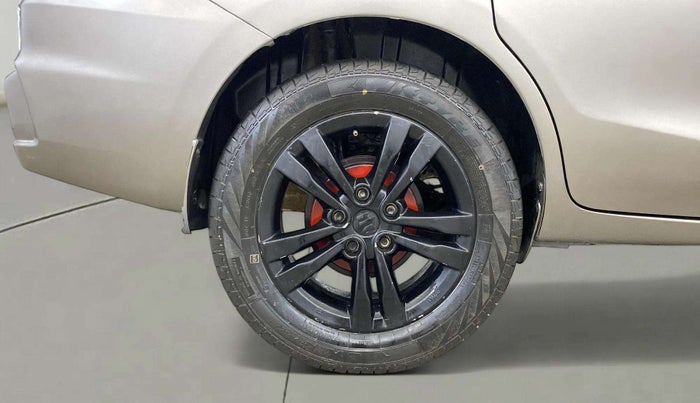 2020 Maruti Ertiga VXI CNG, CNG, Manual, 61,382 km, Right Rear Wheel