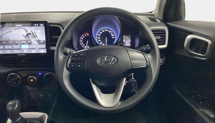 2020 Hyundai VENUE S 1.2, Petrol, Manual, 33,406 km, Steering Wheel Close Up