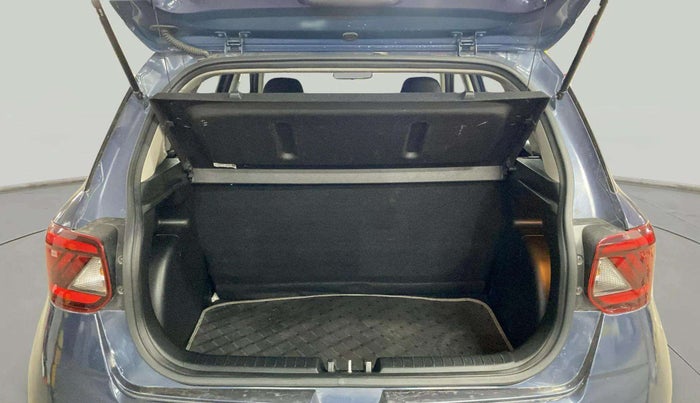 2020 Hyundai VENUE S 1.2, Petrol, Manual, 33,406 km, Boot Open Zoomed View