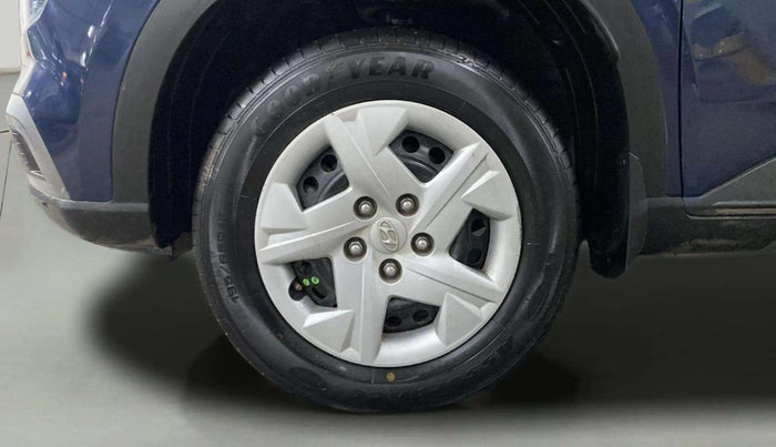 2020 Hyundai VENUE S 1.2, Petrol, Manual, 33,406 km, Left Front Wheel