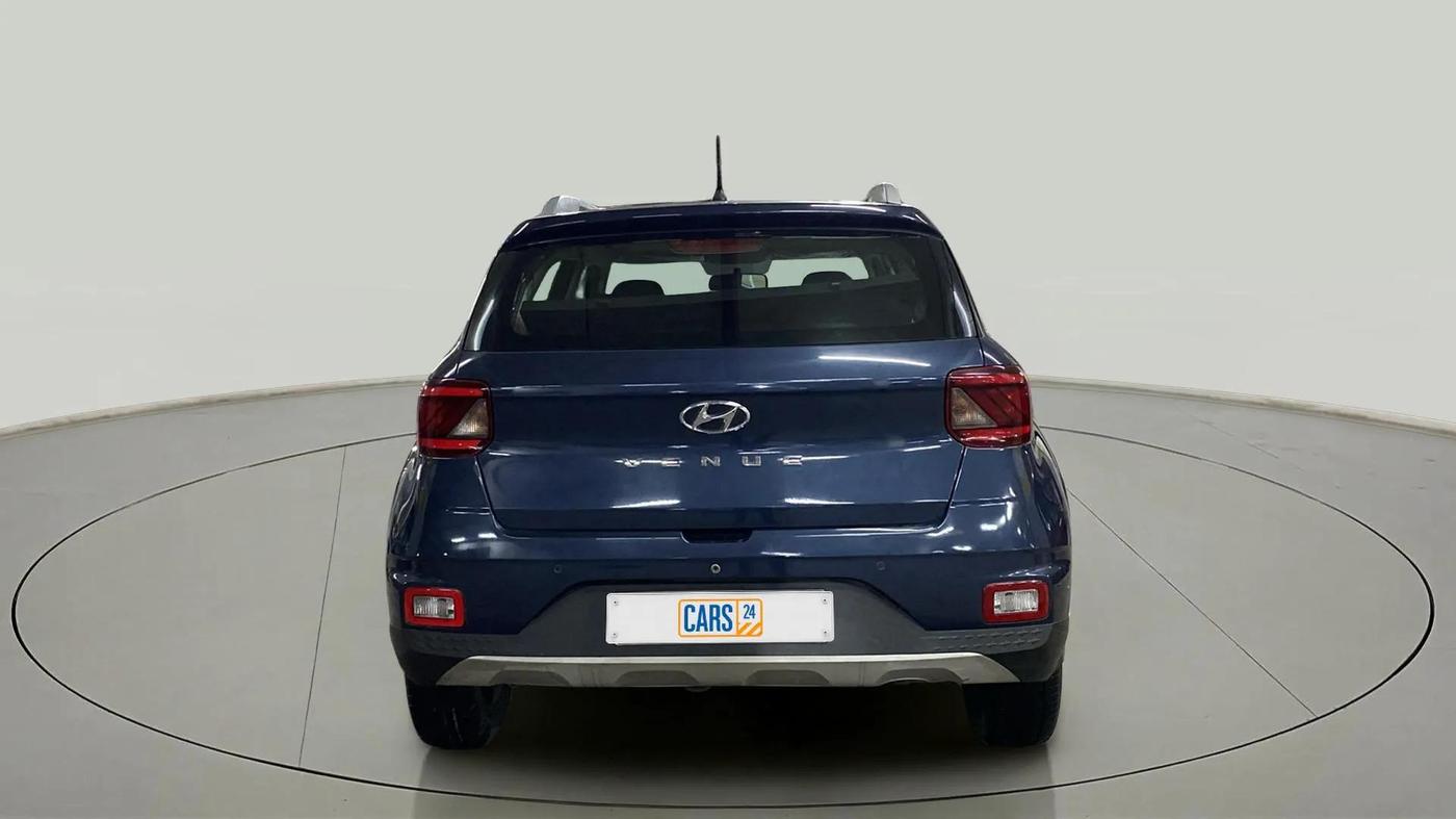 2020 Hyundai VENUE S 1.2, Petrol, Manual, 33,406 km, Back/Rear