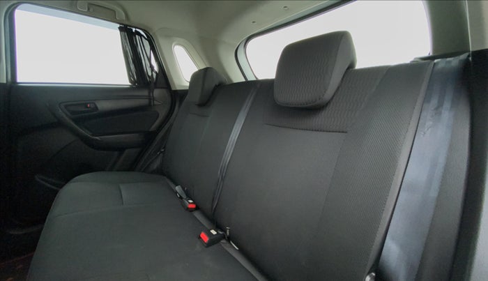 2020 Maruti Vitara Brezza VXI, Petrol, Manual, 35,100 km, Right Side Rear Door Cabin