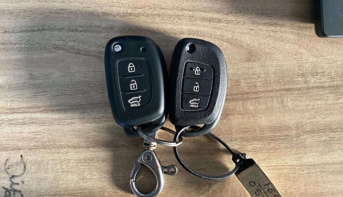 2020 Hyundai Creta EX 1.5 PETROL, Petrol, Manual, 76,785 km, Key Close Up