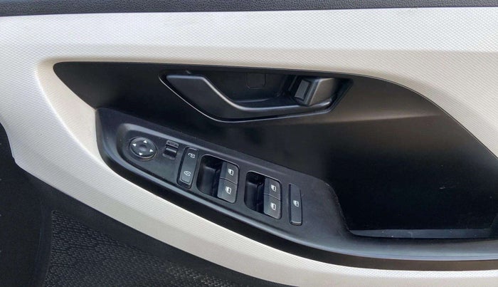 2020 Hyundai Creta EX 1.5 PETROL, Petrol, Manual, 76,785 km, Driver Side Door Panels Control