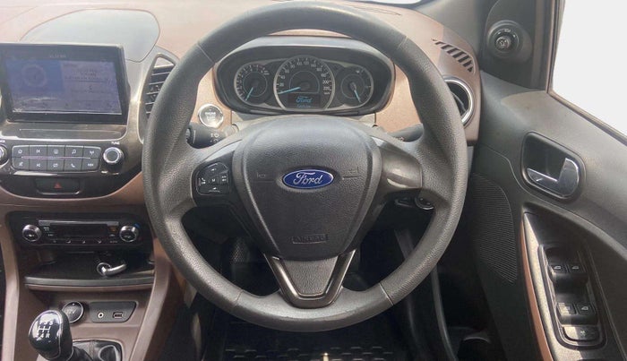 2018 Ford FREESTYLE TITANIUM 1.2 PETROL, Petrol, Manual, 73,477 km, Steering Wheel Close Up