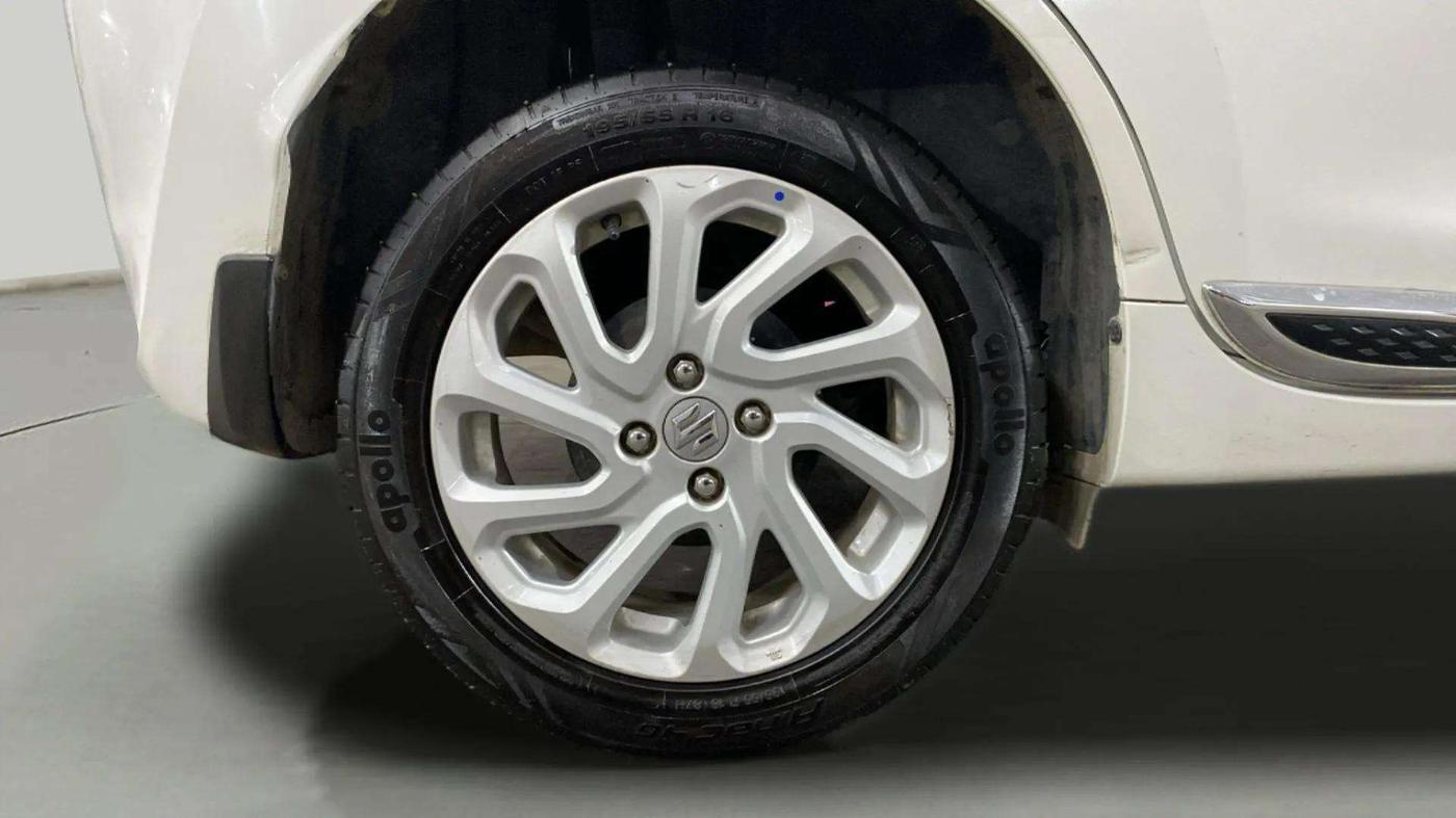 2024 Maruti Baleno  ZETA CNG 1.2L, CNG, Manual, 41,406 km, Right Rear Wheel