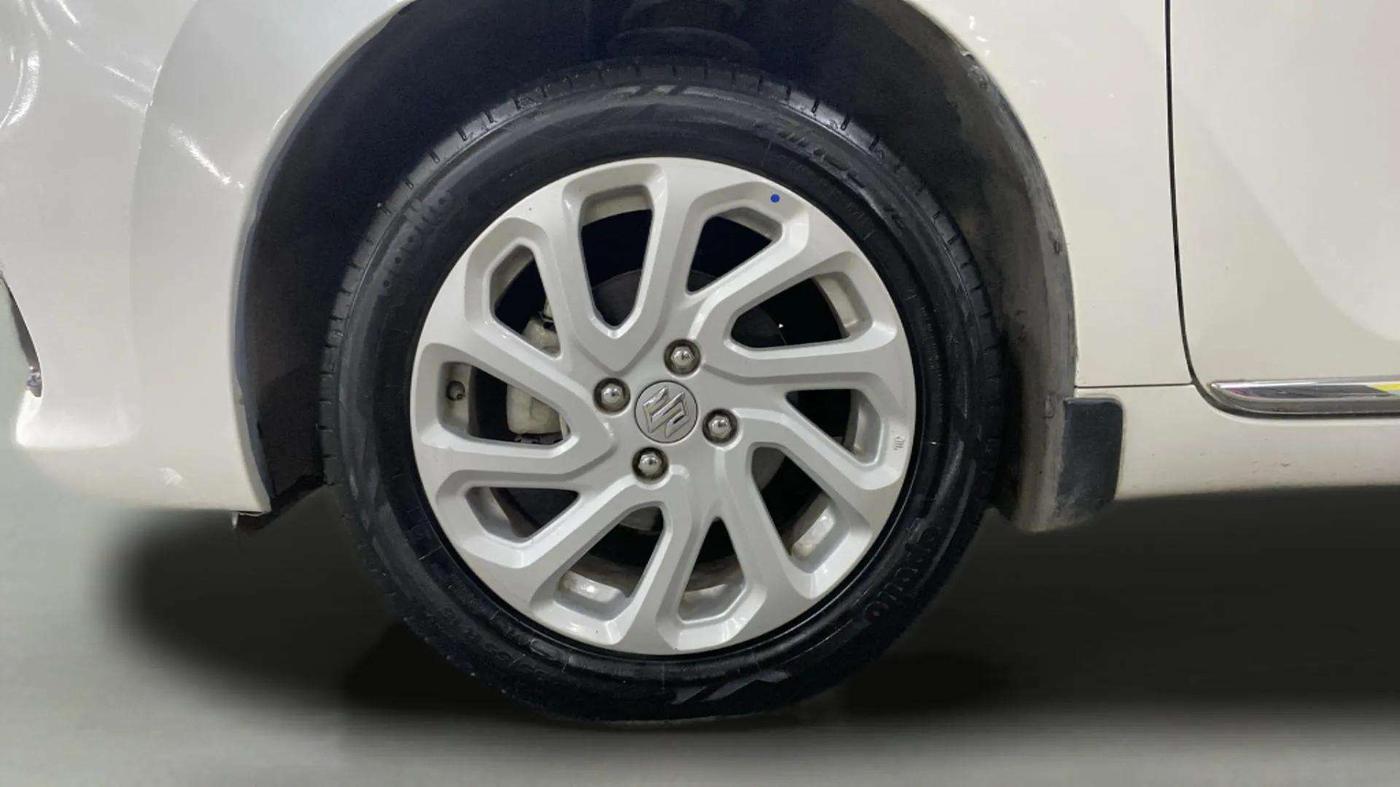 2024 Maruti Baleno  ZETA CNG 1.2L, CNG, Manual, 41,406 km, Left Front Wheel
