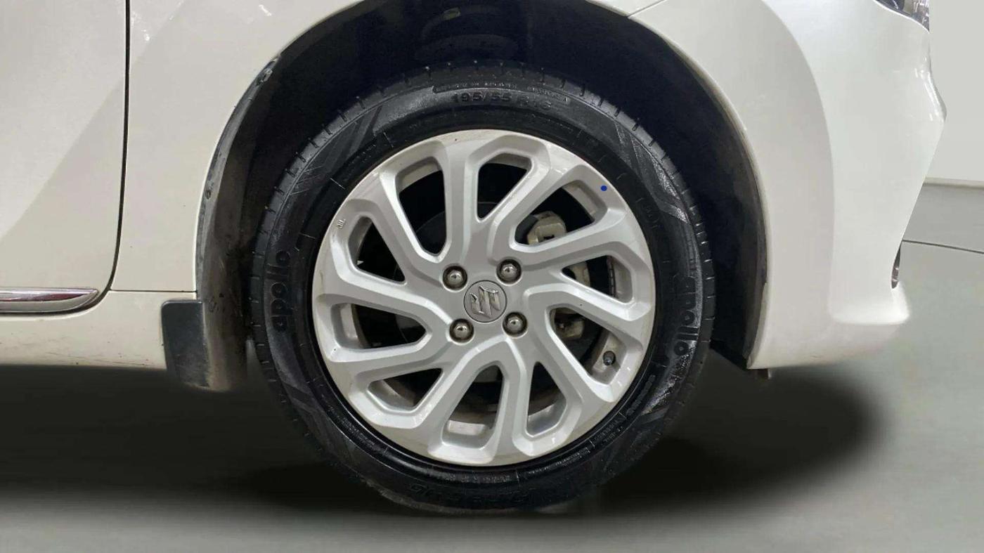 2024 Maruti Baleno  ZETA CNG 1.2L, CNG, Manual, 41,406 km, Right Front Wheel