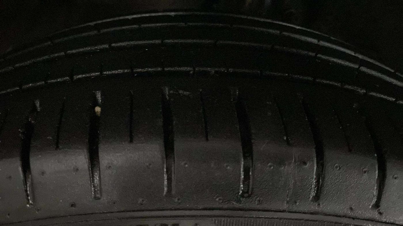 2024 Maruti Baleno  ZETA CNG 1.2L, CNG, Manual, 41,406 km, Left Rear Tyre Tread