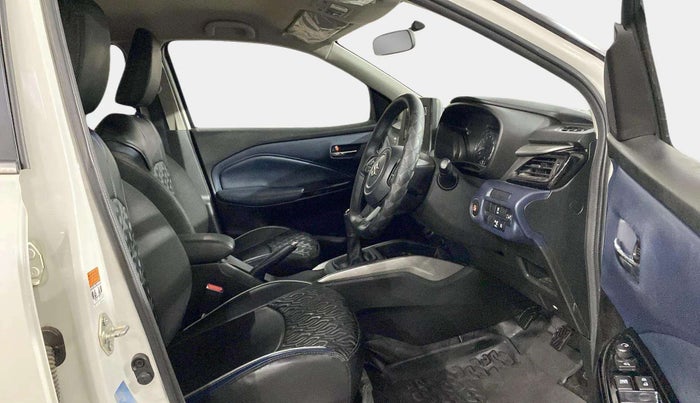 2024 Maruti Baleno  ZETA CNG 1.2L, CNG, Manual, 41,406 km, Right Side Front Door Cabin