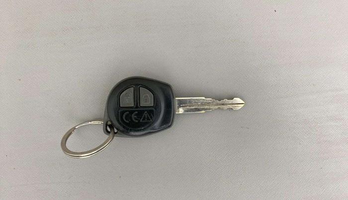 2023 Maruti Baleno SIGMA PETROL 1.2, Petrol, Manual, 38,747 km, Key Close Up
